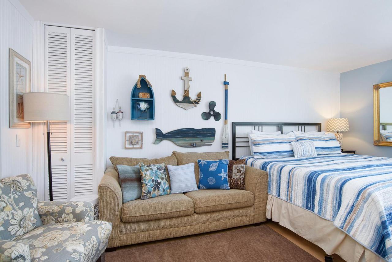 Waterside Suites ソーガタック エクステリア 写真